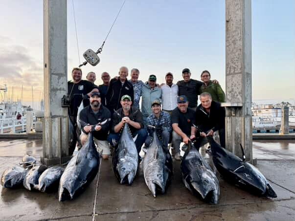 Group Group photo with bluefin tuna
