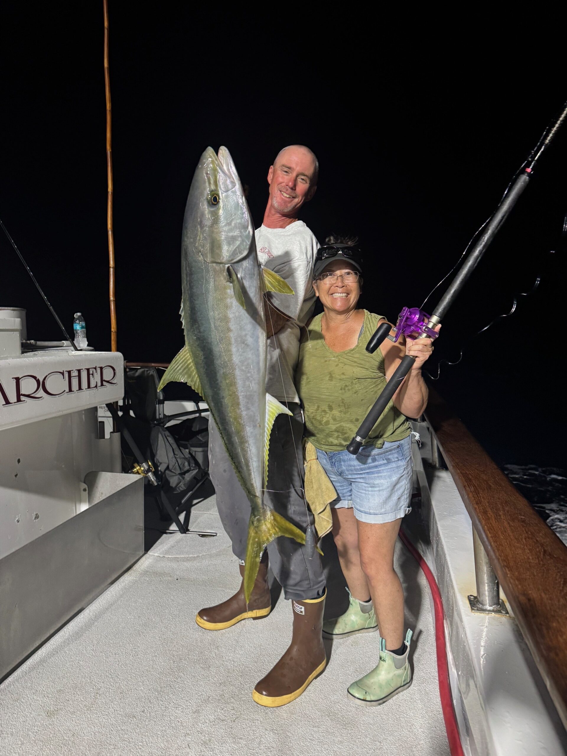 Night fishing yellowtail Searcher Sportfishing Turner's & Izorline