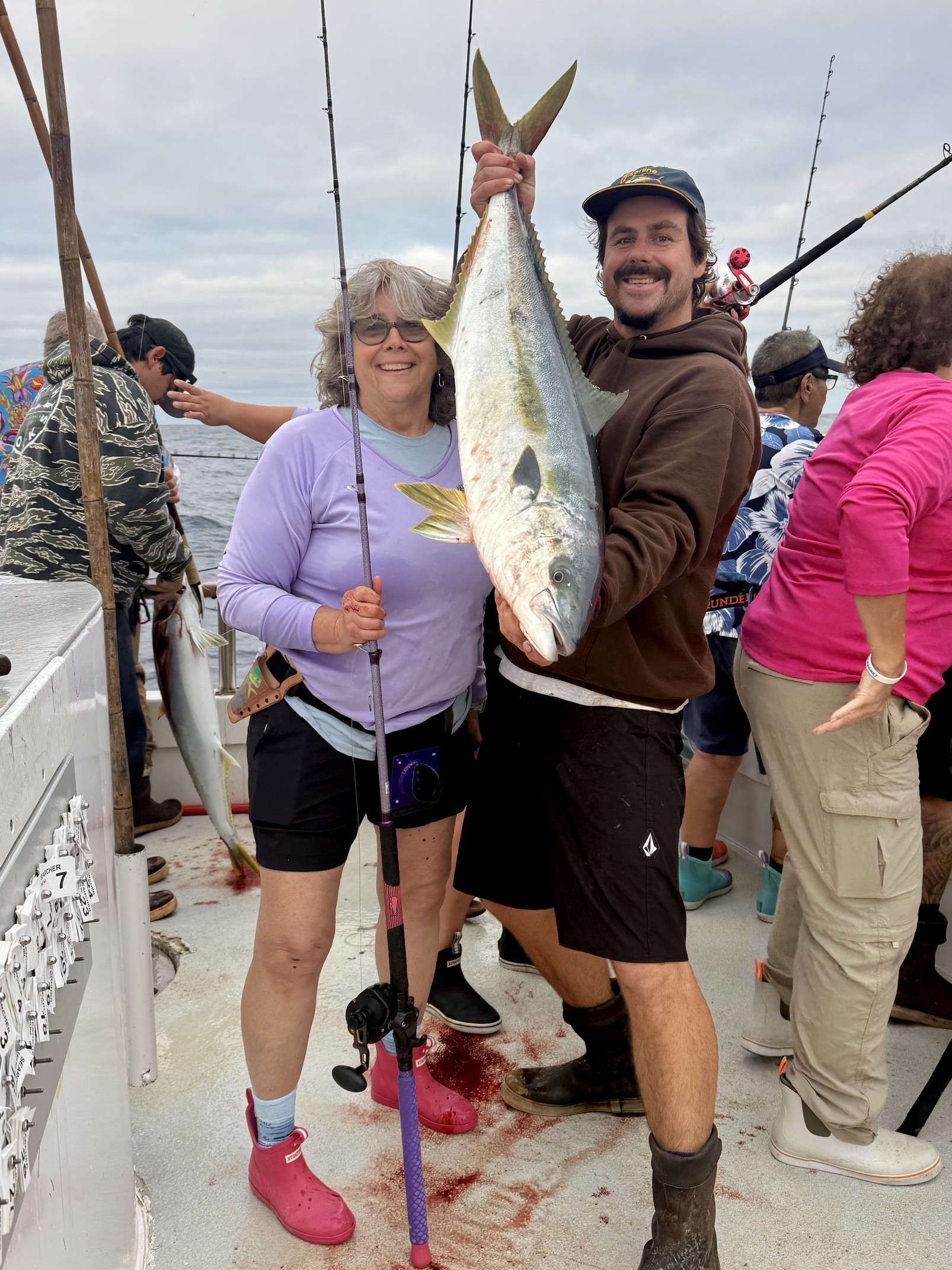 Searcher Lady Angler Yellowtail Tami