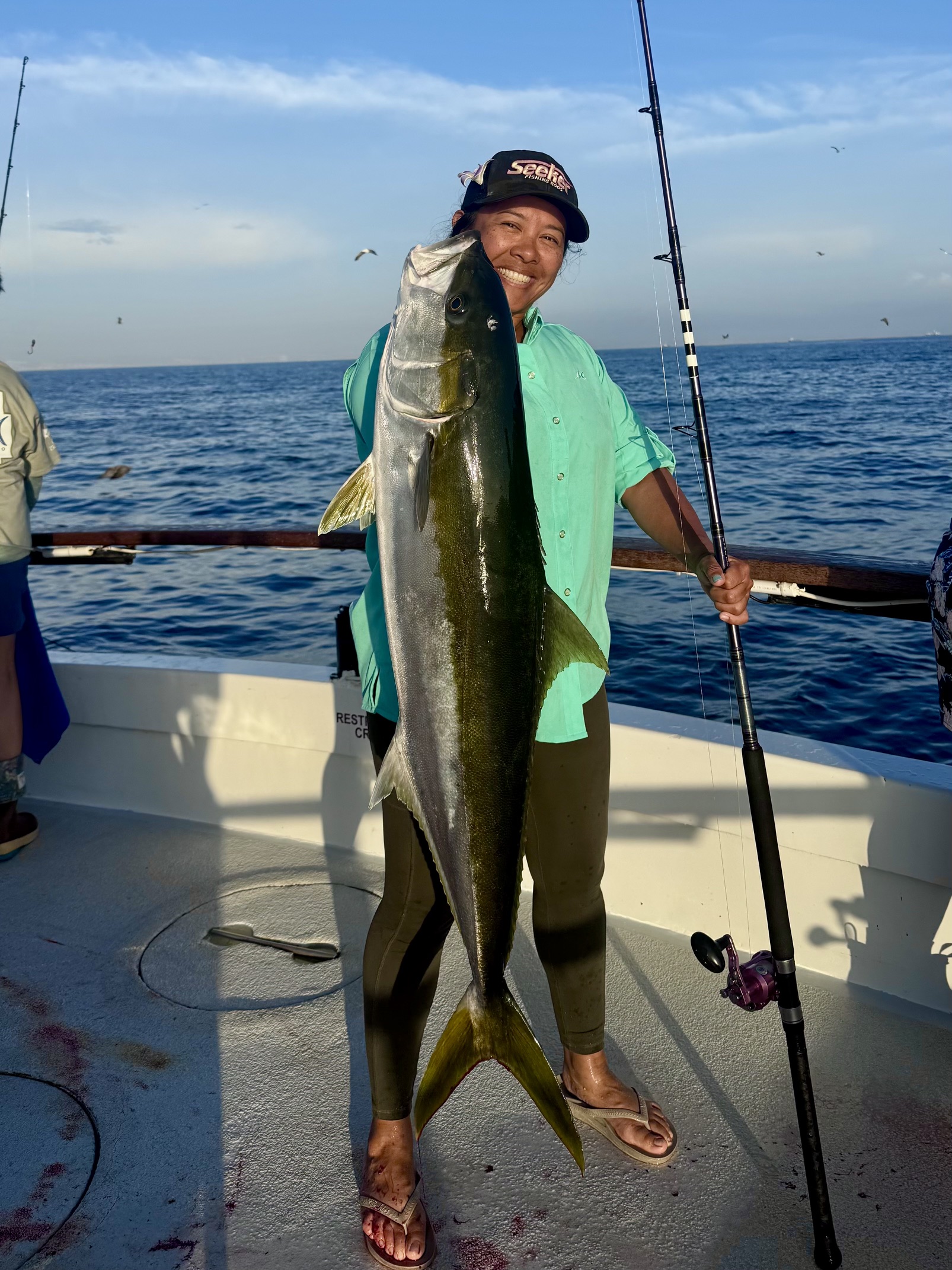 Searcher Lady Angler Sophie Yellowtail Fishing