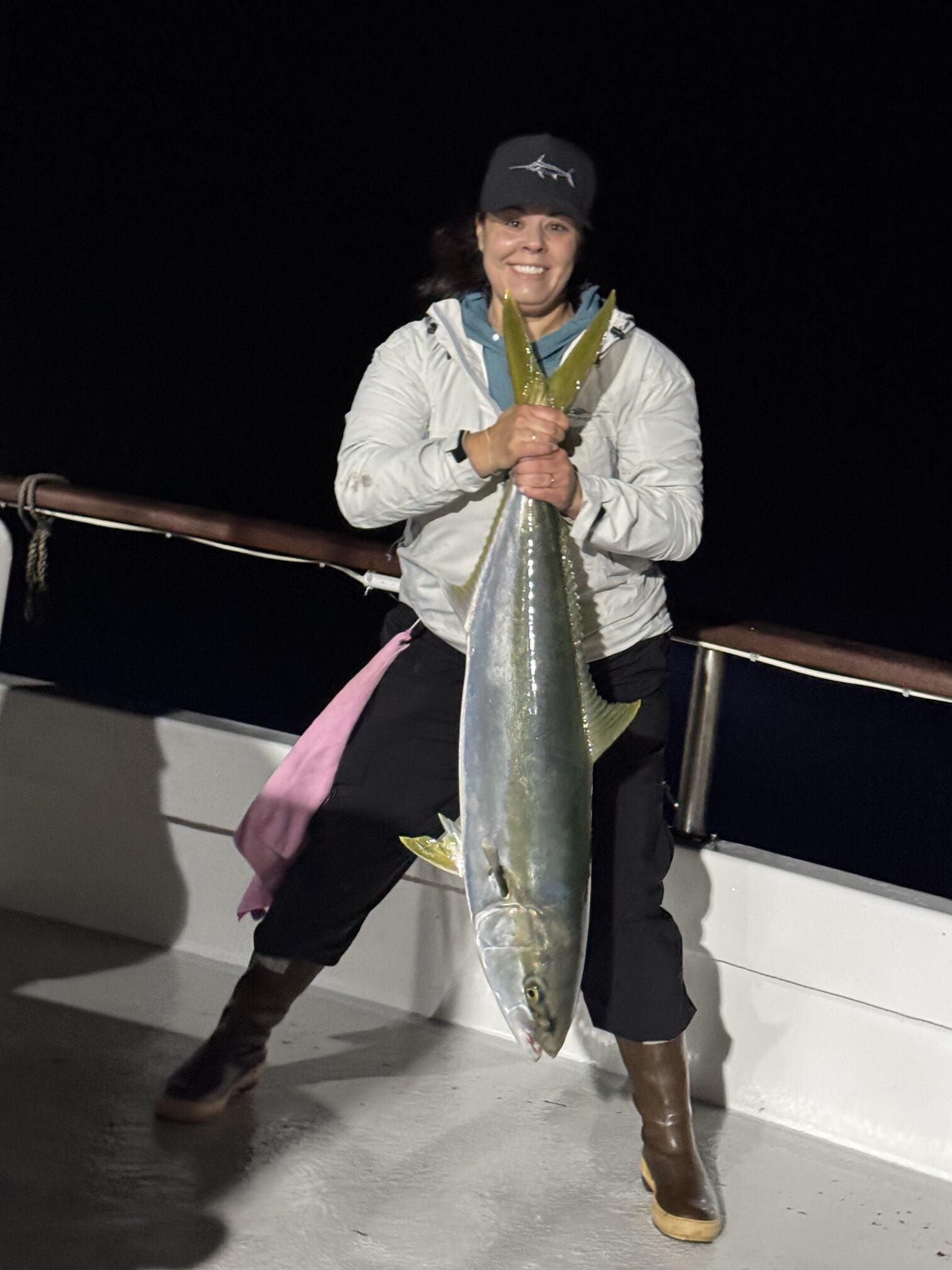 Searcher Lady Angler Yellowtail Night Fishing