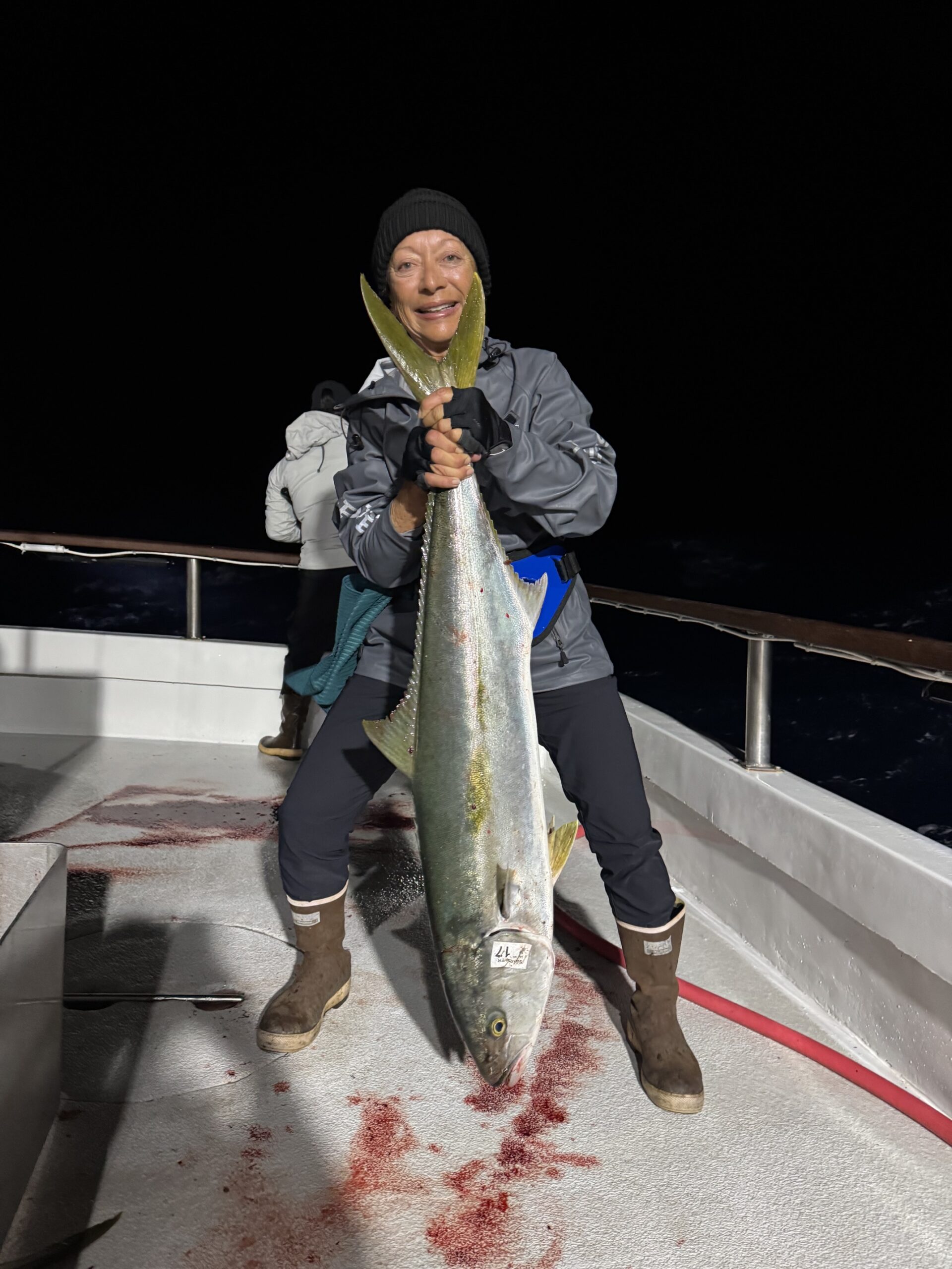 Searcher Lady Angler Yellowtail Night Fishing
